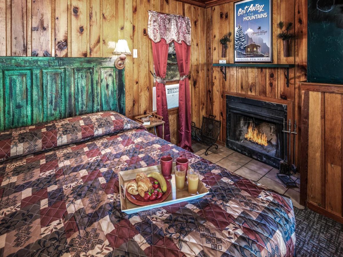 Apache Village 6, King Studio With Sleeper Sofa, Sleeps 3 Ruidoso Exterior foto
